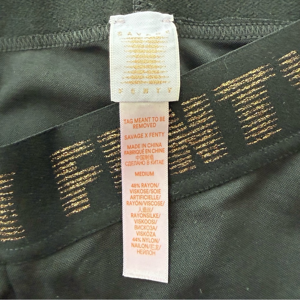Savage X Fenty Black‎ Leggings with Gold Accents - Picture 3 of 3